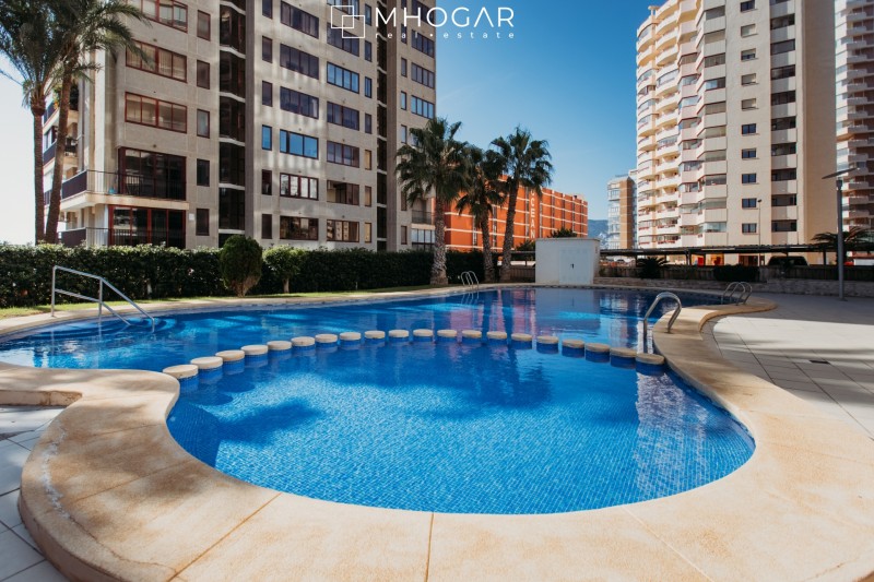 Calpe - Beautiful apartment located in the second line of the beach for sale!